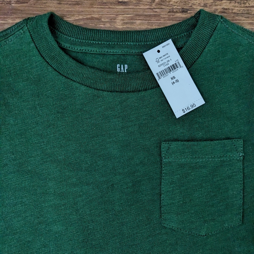 NEW! Gap Tee Shirt